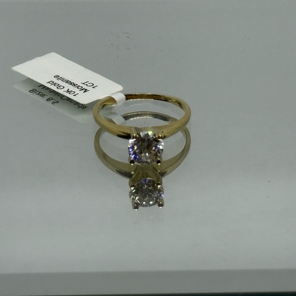 10k Yellow Gold 1 CT Moissanite Ring with Elegant Design Engagement Ring - Picture 4 of 5